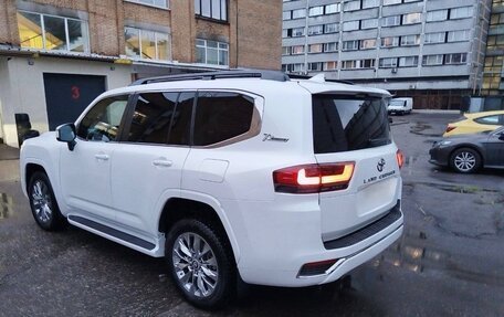Toyota Land Cruiser, 2022 год, 9 800 000 рублей, 7 фотография