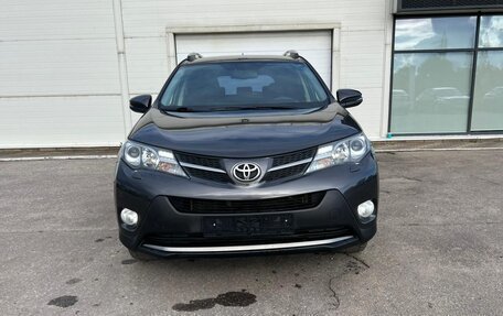 Toyota RAV4, 2013 год, 1 799 000 рублей, 2 фотография