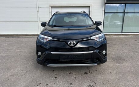 Toyota RAV4, 2018 год, 2 349 000 рублей, 4 фотография