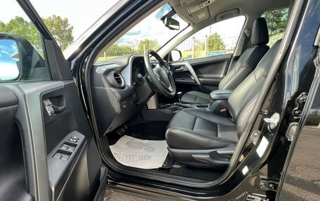 Toyota RAV4, 2018 год, 2 349 000 рублей, 6 фотография