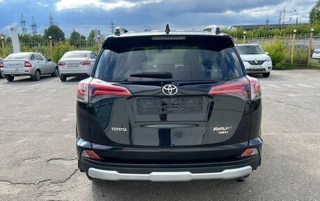 Toyota RAV4, 2018 год, 2 349 000 рублей, 5 фотография