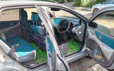 Nissan Tino, 1998 год, 390 000 рублей, 8 фотография