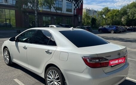 Toyota Camry, 2017 год, 2 200 000 рублей, 5 фотография