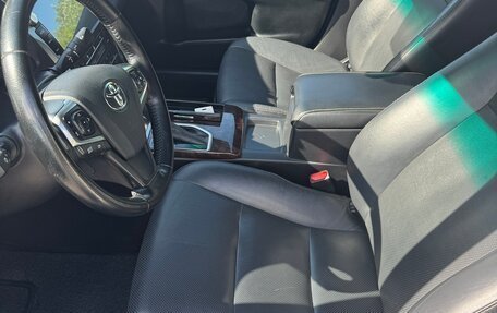 Toyota Camry, 2017 год, 2 200 000 рублей, 10 фотография