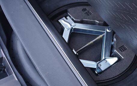 Toyota RAV4, 2021 год, 3 400 000 рублей, 9 фотография