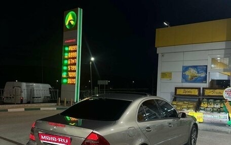 Mercedes-Benz E-Класс, 2004 год, 980 000 рублей, 5 фотография