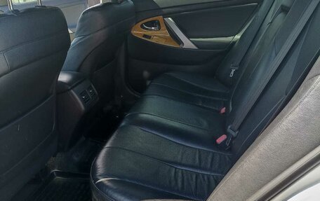 Toyota Camry, 2007 год, 1 100 000 рублей, 14 фотография