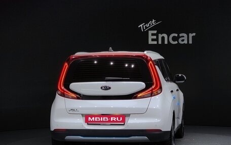 KIA Soul III, 2021 год, 1 070 000 рублей, 4 фотография