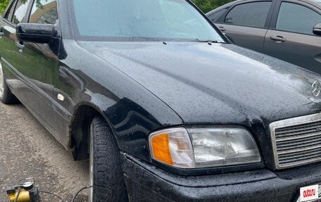 Mercedes-Benz C-Класс, 1995 год, 300 000 рублей, 6 фотография
