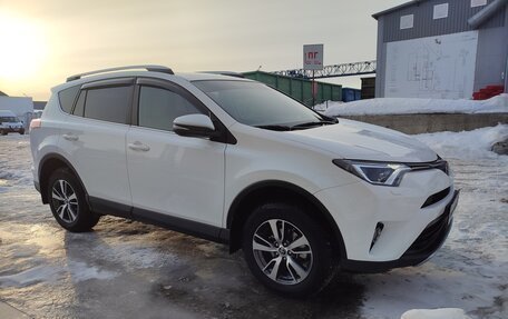 Toyota RAV4, 2016 год, 2 900 000 рублей, 2 фотография