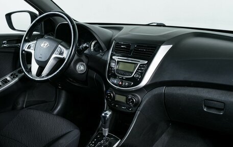Hyundai Solaris II рестайлинг, 2013 год, 820 000 рублей, 10 фотография