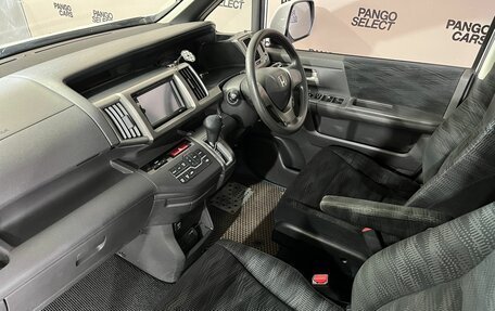 Honda Stepwgn IV, 2012 год, 1 200 000 рублей, 11 фотография
