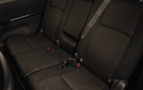 Toyota ISis I, 2011 год, 1 299 000 рублей, 21 фотография