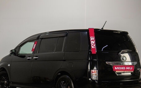 Toyota ISis I, 2011 год, 1 299 000 рублей, 7 фотография