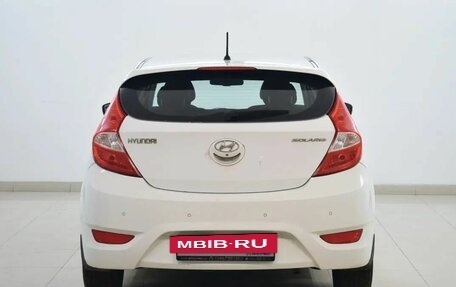 Hyundai Solaris II рестайлинг, 2013 год, 750 000 рублей, 3 фотография