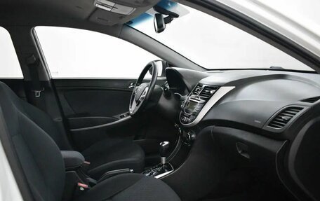 Hyundai Solaris II рестайлинг, 2013 год, 750 000 рублей, 10 фотография