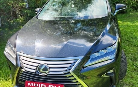 Lexus RX IV рестайлинг, 2017 год, 3 700 000 рублей, 4 фотография