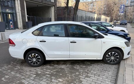Volkswagen Polo VI (EU Market), 2015 год, 350 000 рублей, 4 фотография