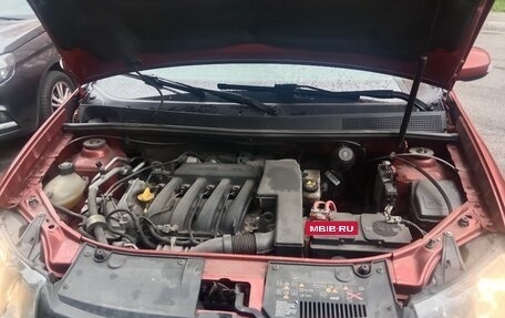Renault Logan II, 2016 год, 900 000 рублей, 17 фотография