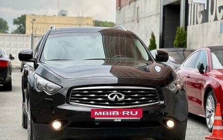 Infiniti FX II, 2010 год, 2 300 000 рублей, 3 фотография
