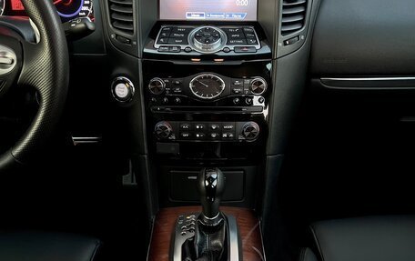 Infiniti FX II, 2010 год, 2 300 000 рублей, 13 фотография