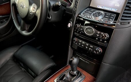 Infiniti FX II, 2010 год, 2 300 000 рублей, 15 фотография