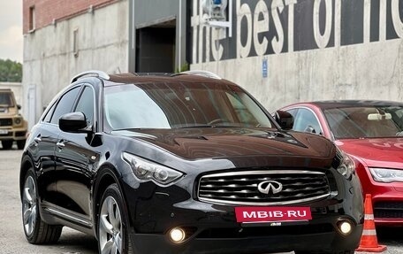 Infiniti FX II, 2010 год, 2 300 000 рублей, 2 фотография