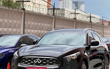 Infiniti FX II, 2010 год, 2 300 000 рублей, 4 фотография