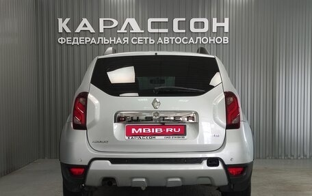 Renault Duster I рестайлинг, 2015 год, 1 000 000 рублей, 4 фотография