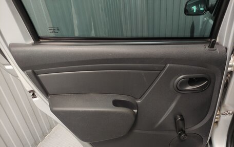 Renault Duster I рестайлинг, 2015 год, 1 000 000 рублей, 15 фотография