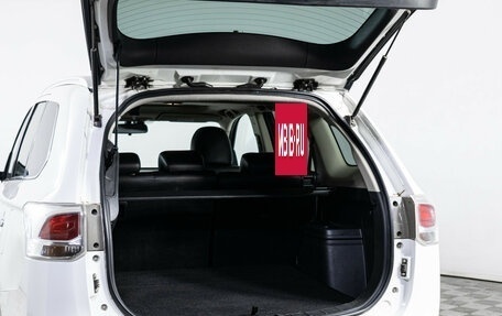 Mitsubishi Outlander III рестайлинг 3, 2013 год, 1 721 000 рублей, 9 фотография