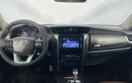 Toyota Fortuner II, 2018 год, 3 099 000 рублей, 17 фотография