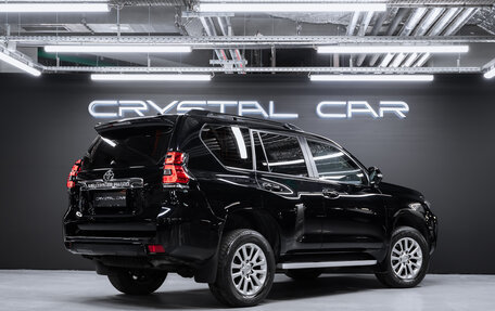 Toyota Land Cruiser Prado 150 рестайлинг 2, 2019 год, 5 300 000 рублей, 3 фотография