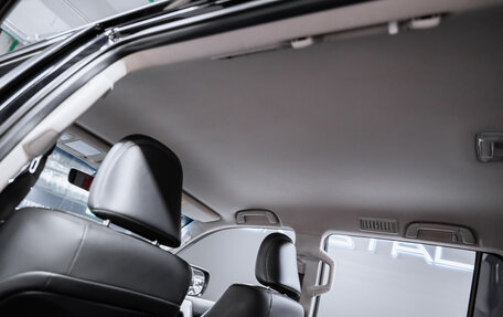 Toyota Land Cruiser Prado 150 рестайлинг 2, 2019 год, 5 300 000 рублей, 21 фотография