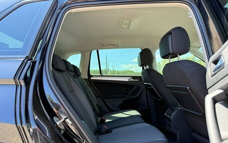 Volkswagen Tiguan II, 2020 год, 2 210 000 рублей, 17 фотография