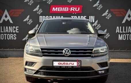 Volkswagen Tiguan II, 2017 год, 2 195 000 рублей, 2 фотография