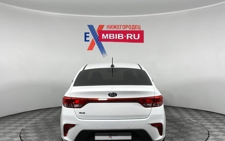 KIA Rio IV, 2018 год, 927 000 рублей, 5 фотография