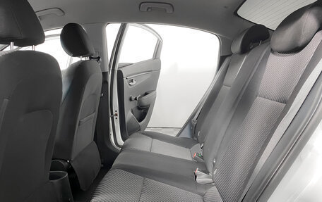 KIA Rio IV, 2018 год, 927 000 рублей, 12 фотография