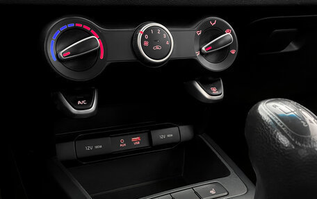 KIA Rio IV, 2018 год, 927 000 рублей, 21 фотография