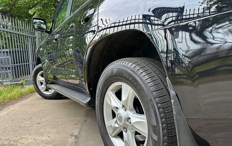 Toyota Land Cruiser 200, 2010 год, 3 400 000 рублей, 24 фотография