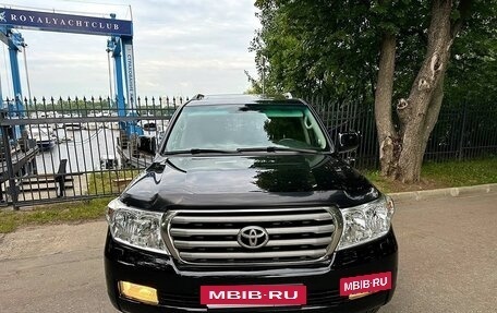 Toyota Land Cruiser 200, 2010 год, 3 400 000 рублей, 4 фотография