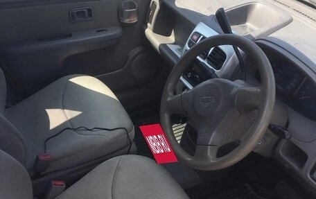 Nissan Cube II, 2001 год, 320 000 рублей, 4 фотография