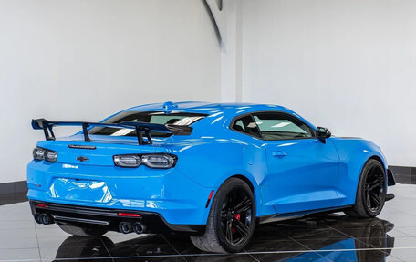 Chevrolet Camaro VI, 2022 год, 9 900 000 рублей, 3 фотография