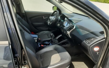 Hyundai ix35 I рестайлинг, 2010 год, 950 000 рублей, 16 фотография