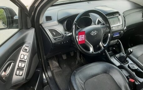 Hyundai ix35 I рестайлинг, 2010 год, 950 000 рублей, 17 фотография