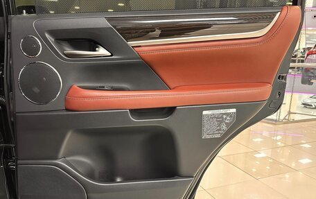 Lexus LX III, 2017 год, 7 999 000 рублей, 27 фотография