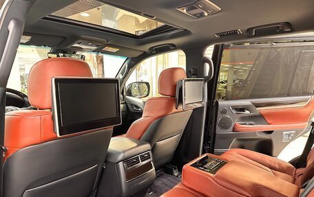 Lexus LX III, 2017 год, 7 999 000 рублей, 25 фотография
