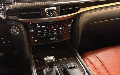 Lexus LX III, 2017 год, 7 999 000 рублей, 18 фотография