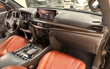 Lexus LX III, 2017 год, 7 999 000 рублей, 19 фотография
