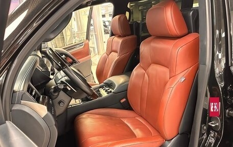 Lexus LX III, 2017 год, 7 999 000 рублей, 16 фотография